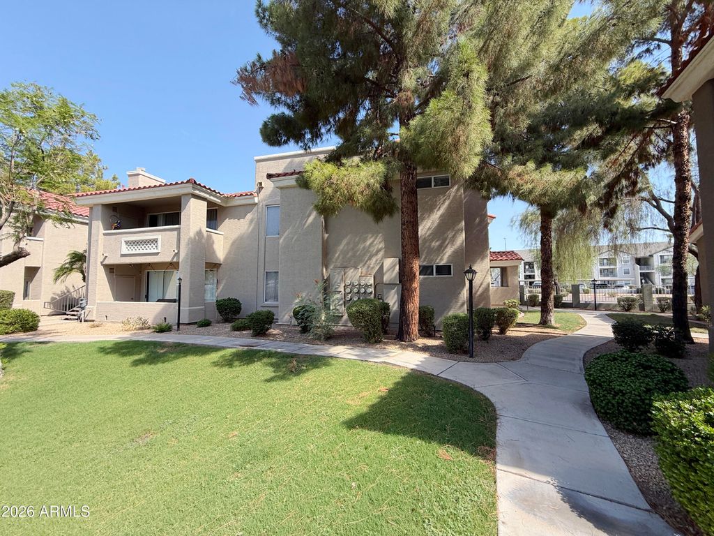 2929 W YORKSHIRE Drive 1122, Phoenix, AZ 85027 — exterior
