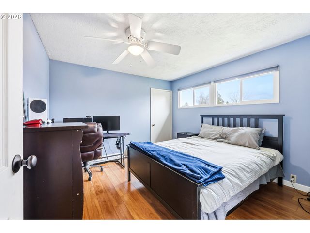 896 5th St, Lafayette, OR 97127
