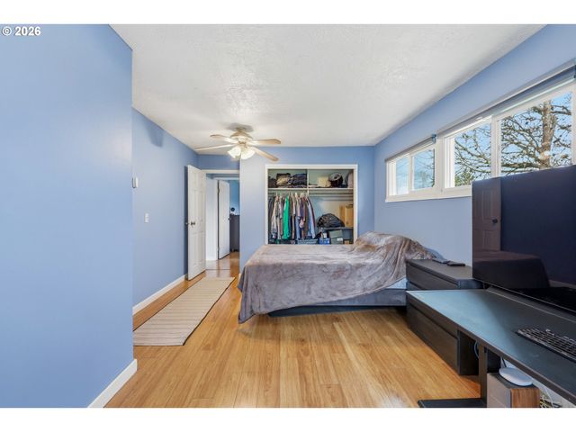 896 5th St, Lafayette, OR 97127