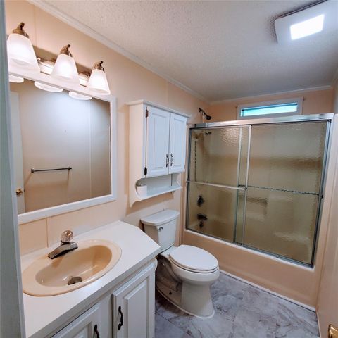 70 Kens Way, Hyde Park, NY 12538