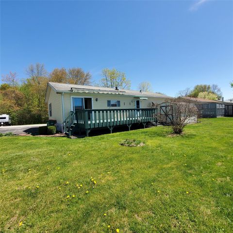 70 Kens Way, Hyde Park, NY 12538