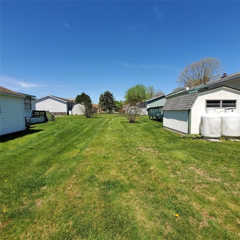 70 Kens Way, Hyde Park, NY 12538