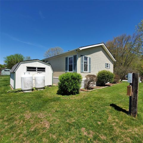 70 Kens Way, Hyde Park, NY 12538