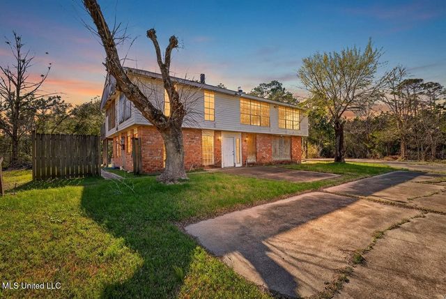 10149 River Drive, Bay Saint Louis, MS 39520