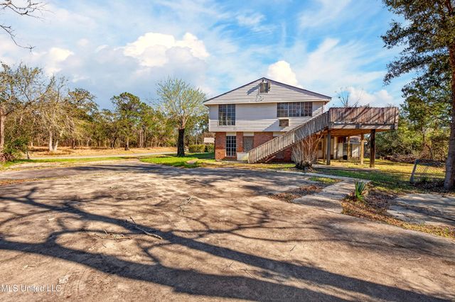 10149 River Drive, Bay Saint Louis, MS 39520