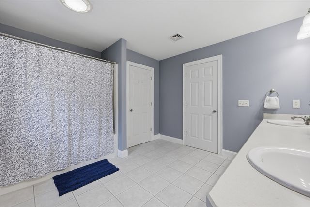 324 West Sutton Road, Sutton, MA 01590