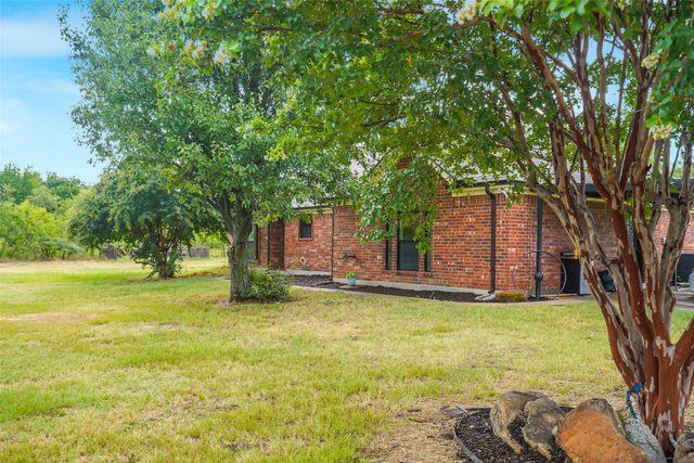 8525 County Road 528, Burleson, TX 76028