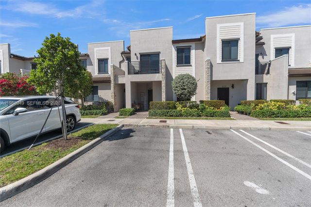 21068 NE 8th Avenue, Miami, FL 33179
