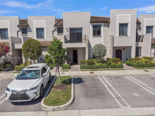 21068 NE 8th Avenue, Miami, FL 33179