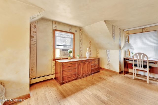 627 E Vail Road, Landing, NJ 07850