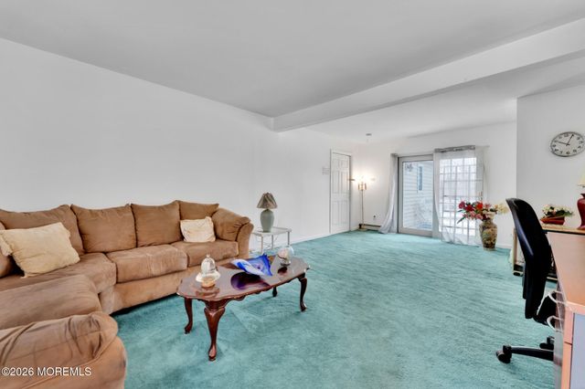 627 E Vail Road, Landing, NJ 07850