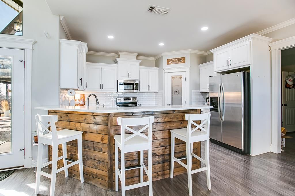 Image 12 of property listing at 8435 Lynx Lane, San Angelo, TX 76901