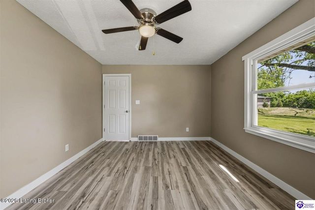 213 W French St, Elizabethtown, KY 42701