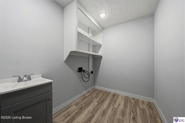 213 W French St, Elizabethtown, KY 42701
