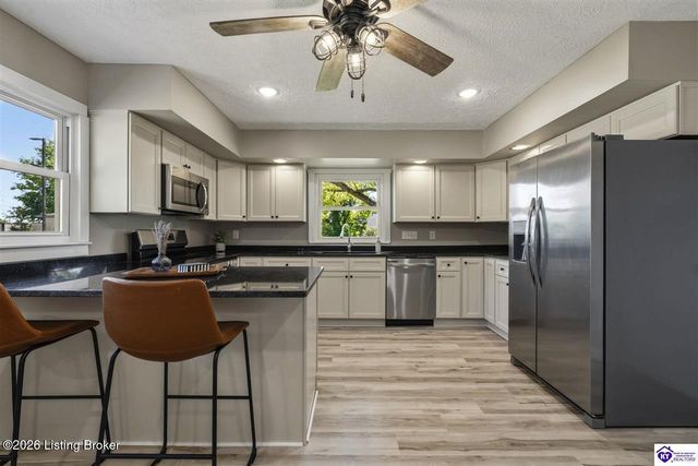 213 W French St, Elizabethtown, KY 42701