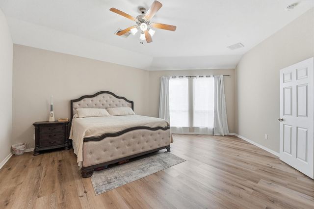 6810 Oaken Gate Way, Humble, TX 77338