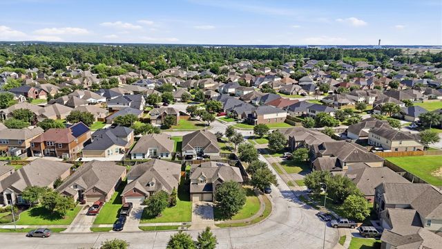 6810 Oaken Gate Way, Humble, TX 77338