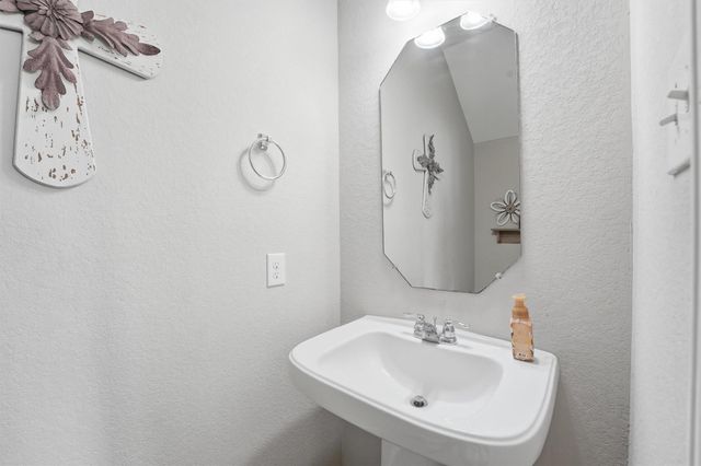 6810 Oaken Gate Way, Humble, TX 77338
