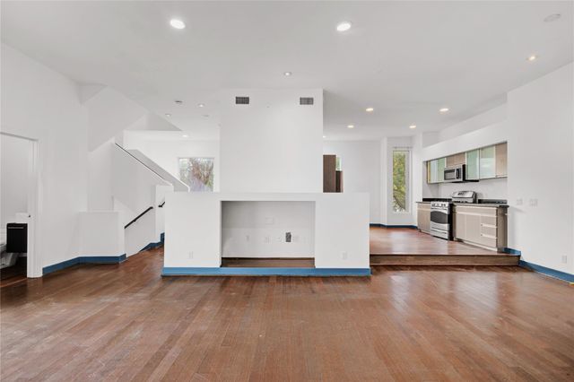 3910 Austin Street, Houston, TX 77004