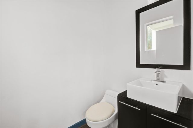 3910 Austin Street, Houston, TX 77004