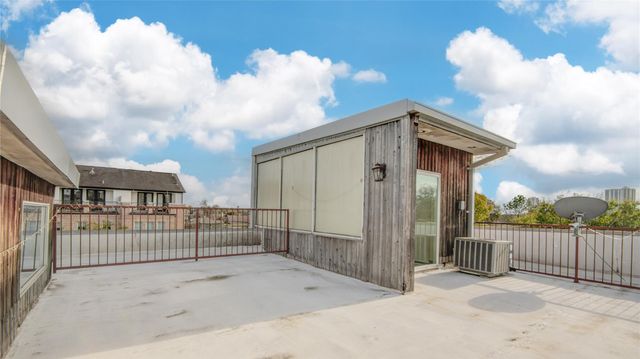 3910 Austin Street, Houston, TX 77004