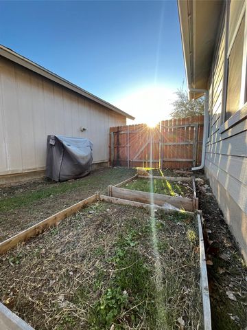 5906 Green Acres, Austin, TX 78727