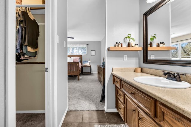 10010 Burgundy Lane, Woodway, TX 76712