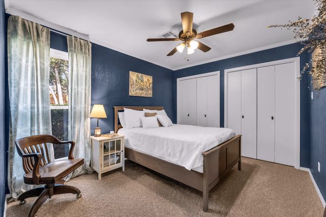 10010 Burgundy Lane, Woodway, TX 76712