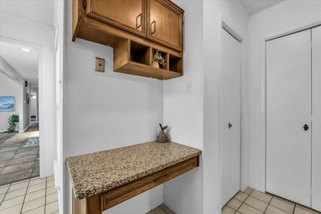 10010 Burgundy Lane, Woodway, TX 76712