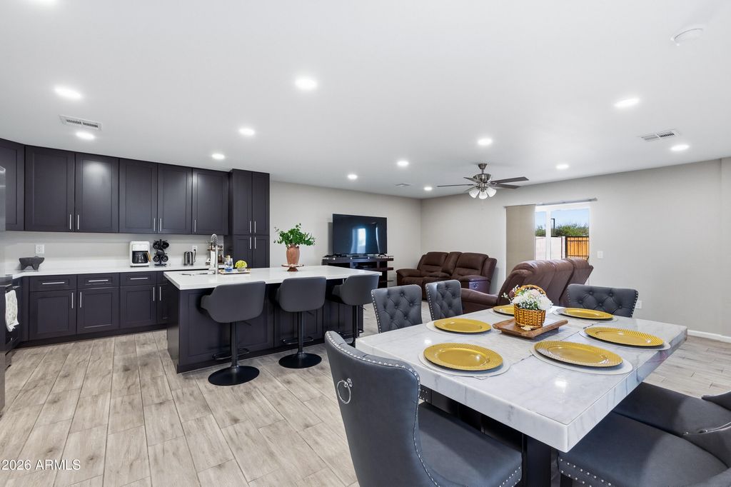 2431 E PUEBLO Avenue, Phoenix, AZ 85040 — photo 4