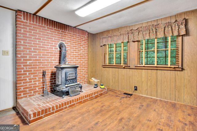 102 Geoffrey Lane, Oxford, GA 30054