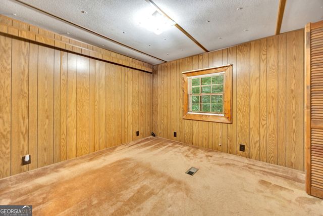 102 Geoffrey Lane, Oxford, GA 30054