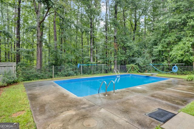 102 Geoffrey Lane, Oxford, GA 30054