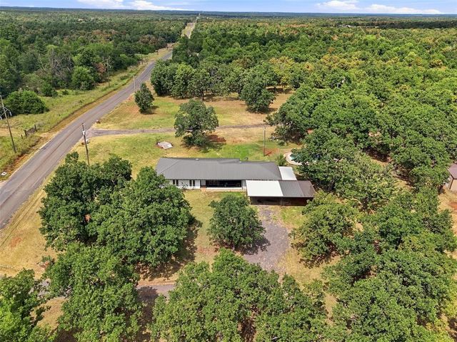 13904 S Dobbs Road, Mcloud, OK 74851