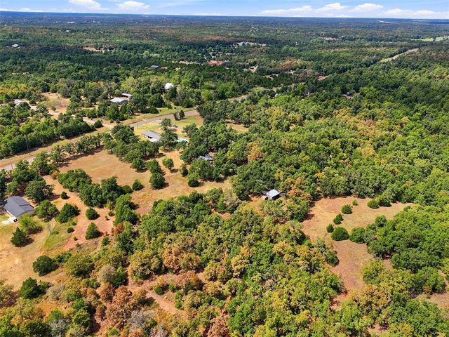 13904 S Dobbs Road, Mcloud, OK 74851