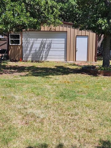 13904 S Dobbs Road, Mcloud, OK 74851