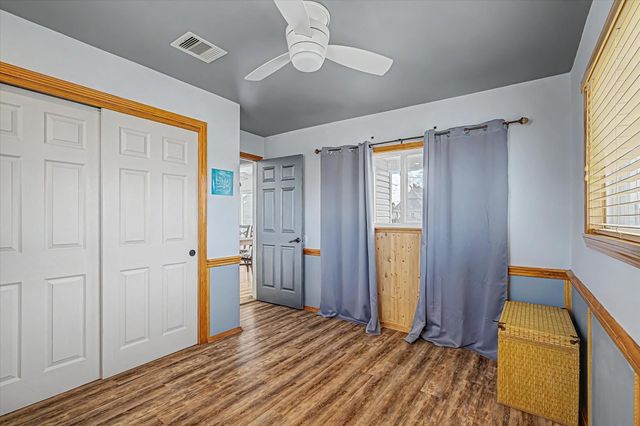 400 Ling, Bayou Vista, TX 77563