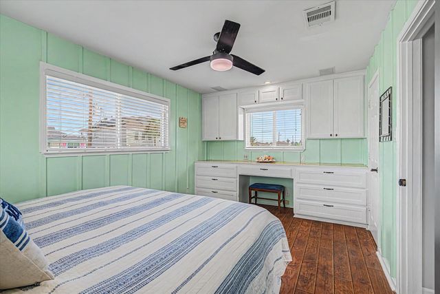 400 Ling, Bayou Vista, TX 77563