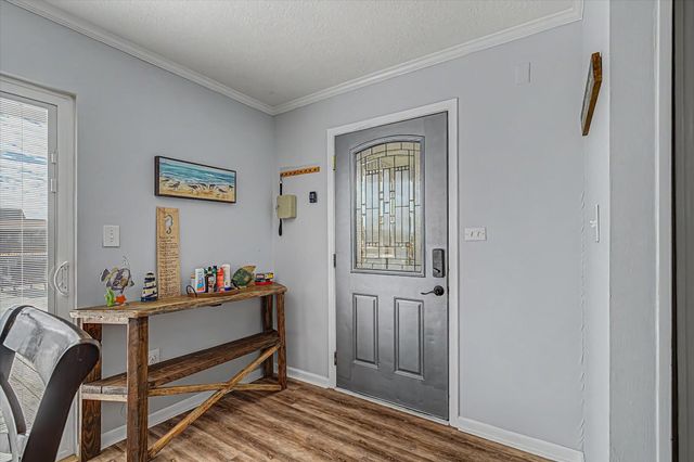 400 Ling, Bayou Vista, TX 77563