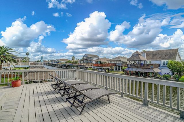 400 Ling, Bayou Vista, TX 77563