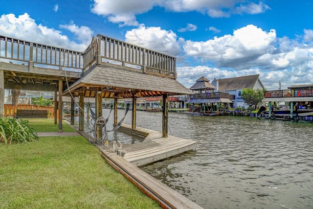 400 Ling, Bayou Vista, TX 77563