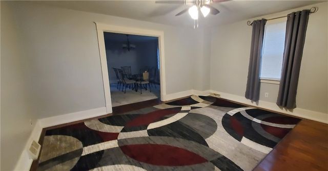 414 Guy St, Jeannette, PA 15644