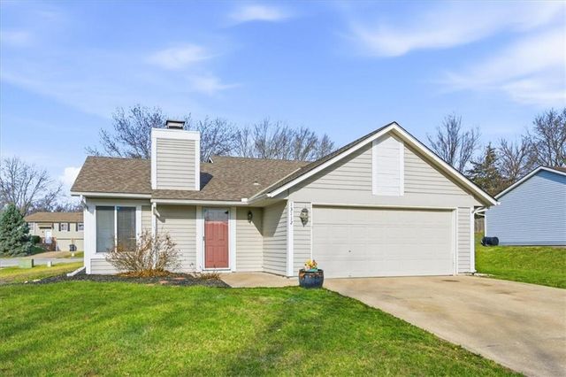 13112 S BROUGHAM Drive, Olathe, KS 66062