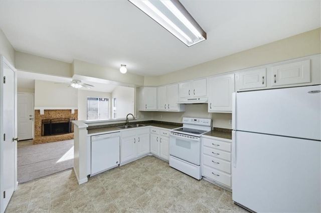 13112 S BROUGHAM Drive, Olathe, KS 66062