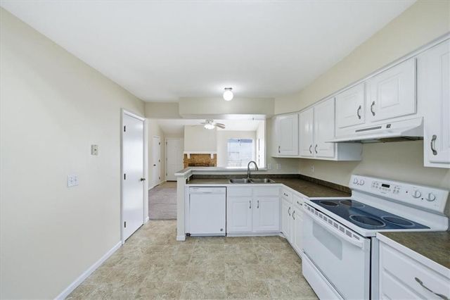 13112 S BROUGHAM Drive, Olathe, KS 66062