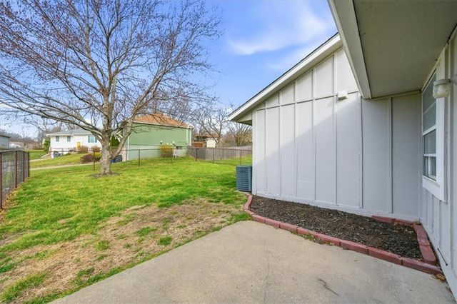 13112 S BROUGHAM Drive, Olathe, KS 66062