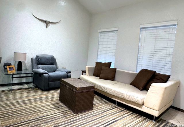 714 Houston, Pleasanton, TX 78064