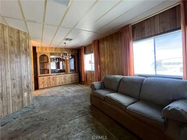 1111 W Johnston Avenue, Hemet, CA 92543