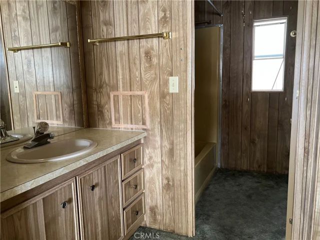 1111 W Johnston Avenue, Hemet, CA 92543