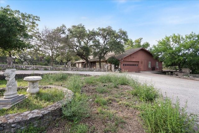 24900 Pedernales Canyon TRL, Spicewood, TX 78669